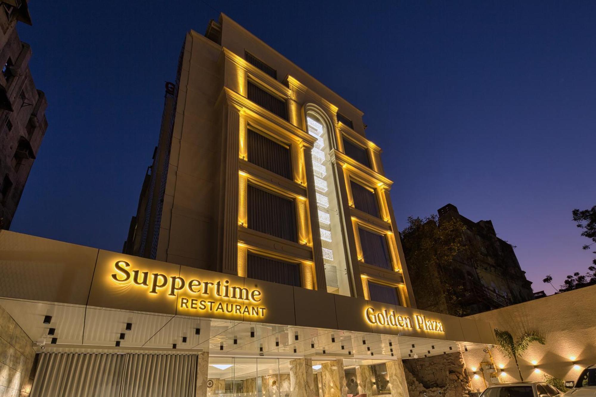Golden Plaza Hotel Ahmedabad Buitenkant foto